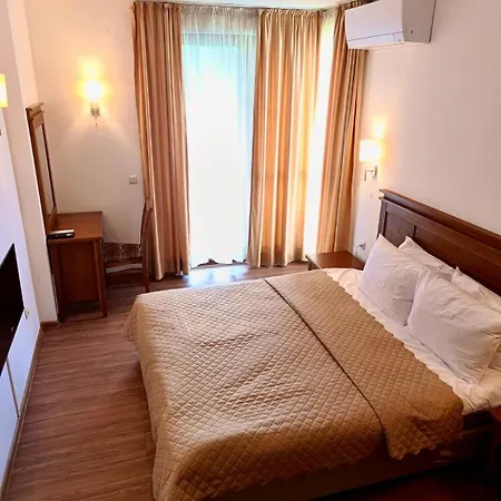 Modern 2 Narcis Apartamento *